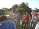 Professor Fernando Tangerino explica sobre a import&acirc;ncia do reservat&oacute;rio escavado da FEPE "Pomar".